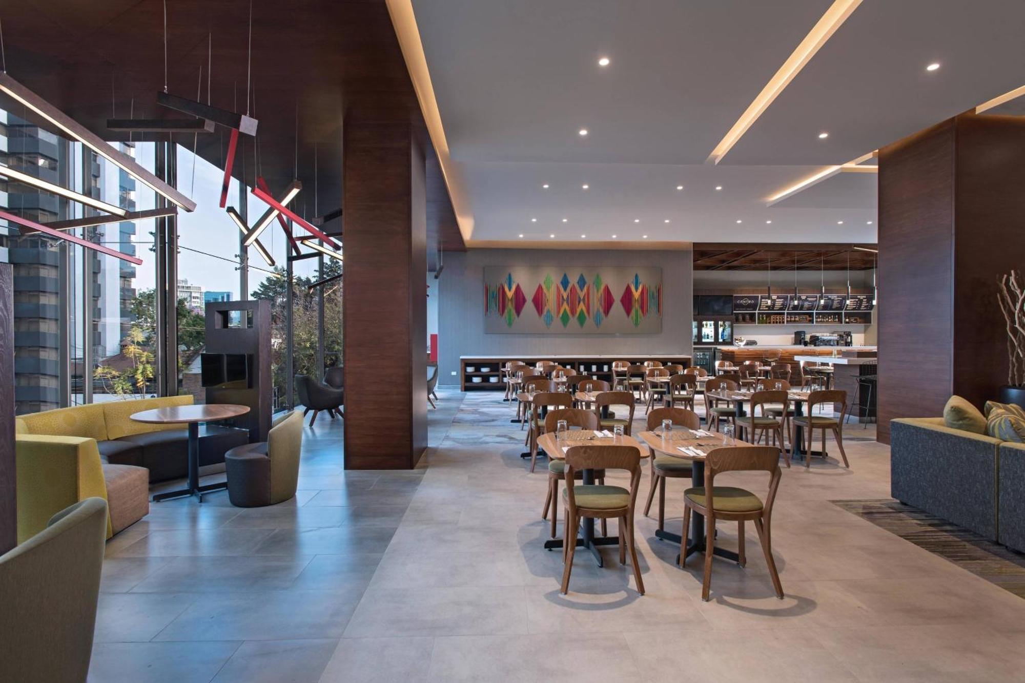 Courtyard By Marriott Guatemala-Stadt Exterior foto