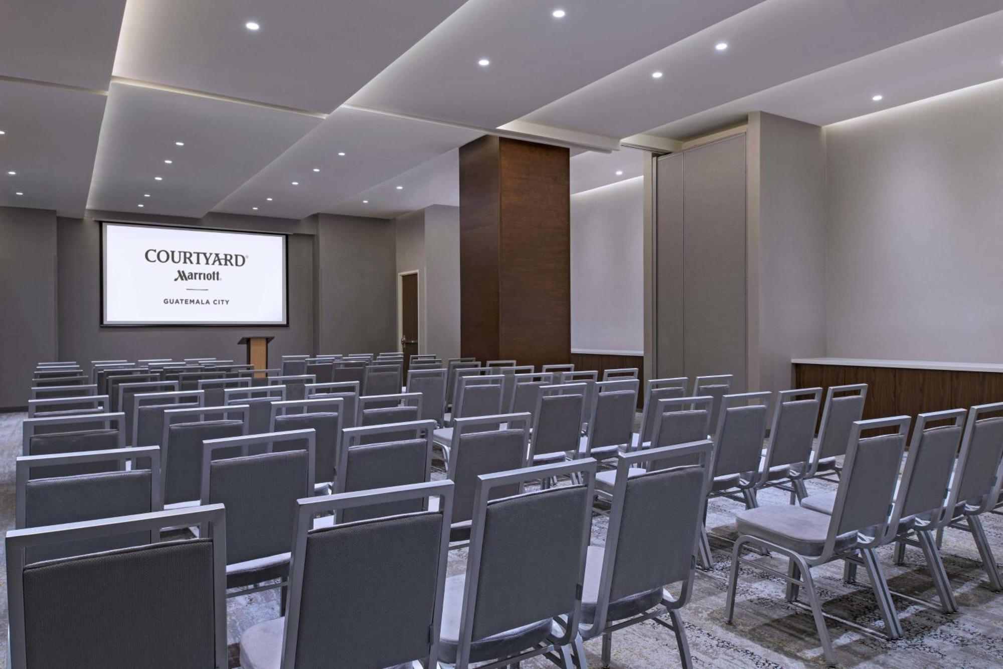 Courtyard By Marriott Guatemala-Stadt Exterior foto