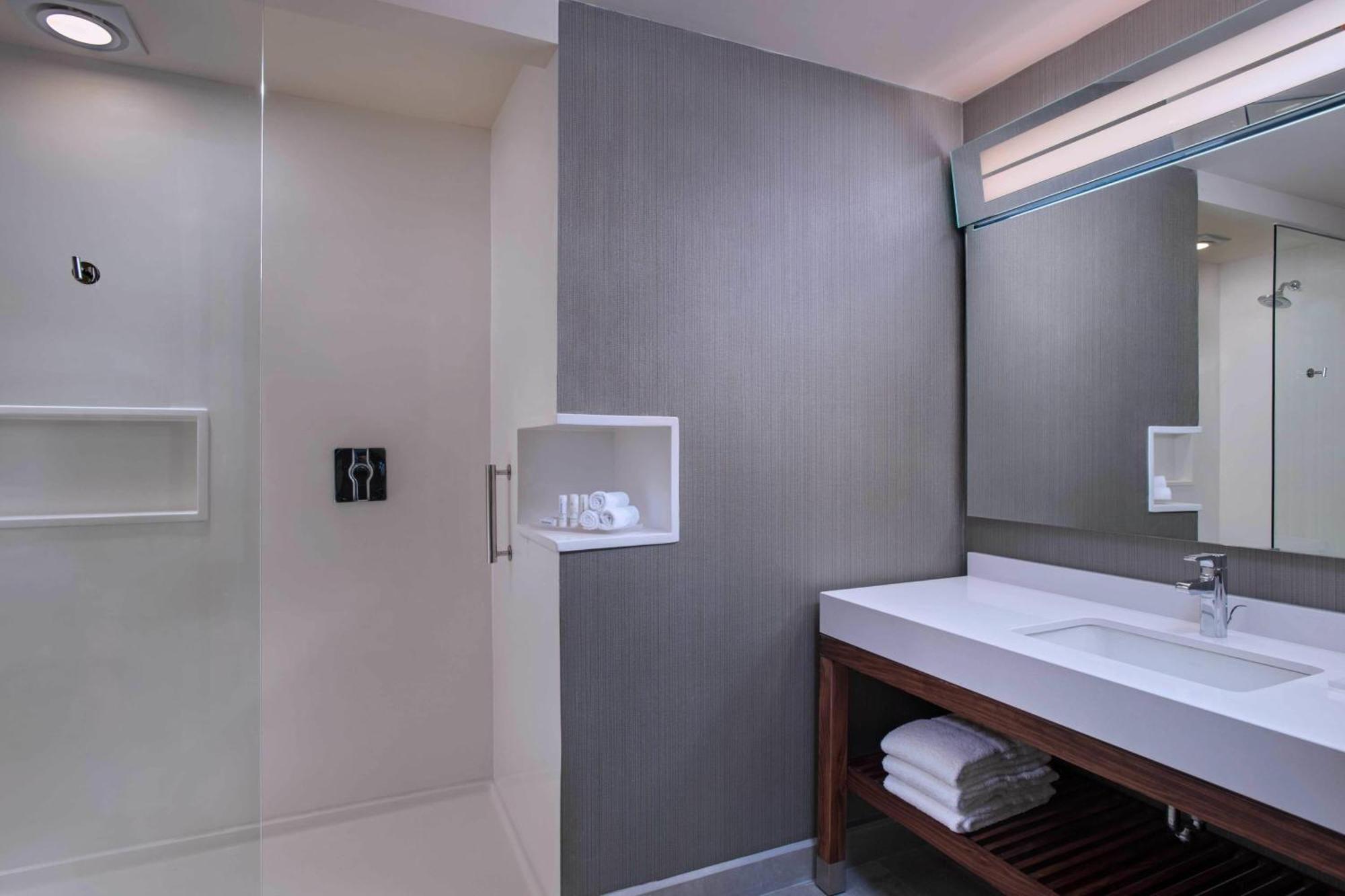 Courtyard By Marriott Guatemala-Stadt Exterior foto