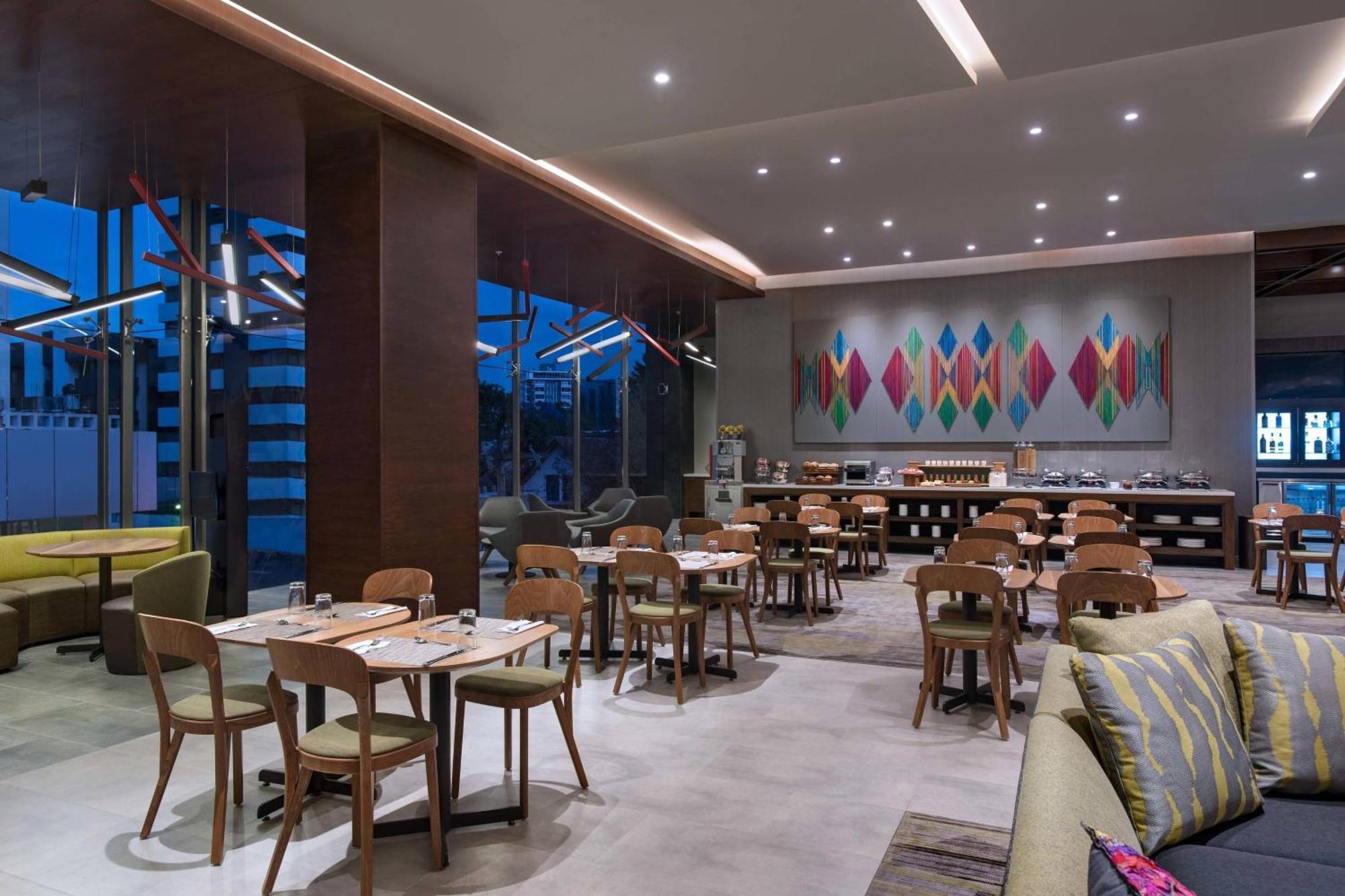 Courtyard By Marriott Guatemala-Stadt Exterior foto